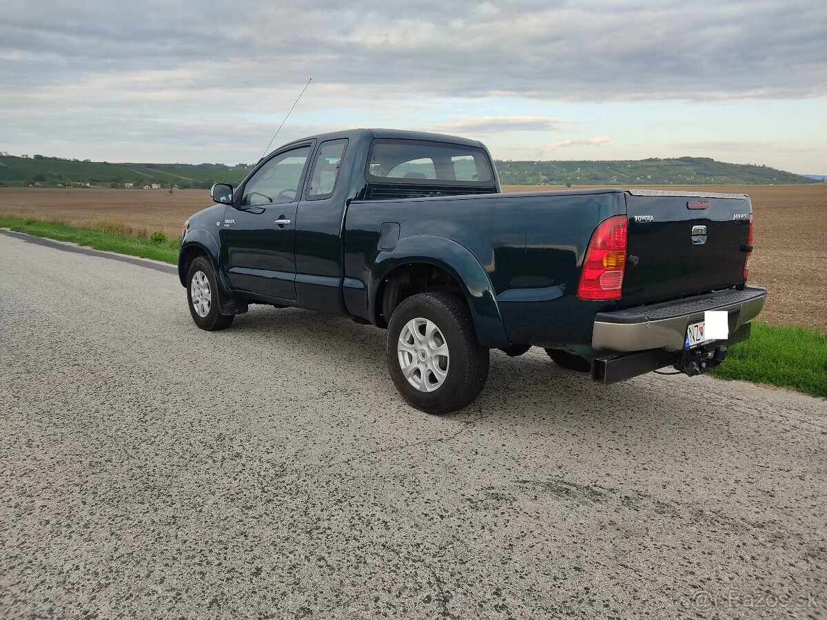 Toyota Hilux 4x4, Extra Cab, 2,4 D-4D, rv.2008