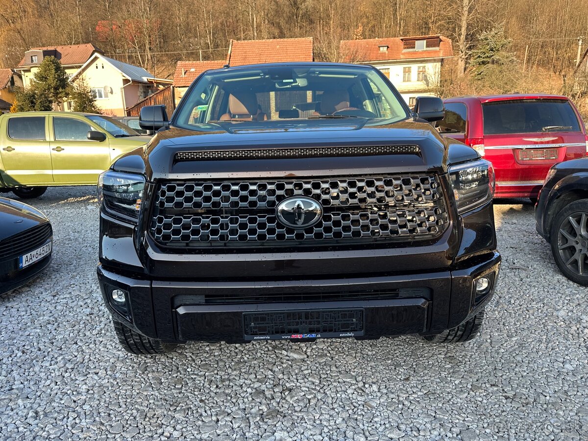 2019 Toyota Tundra Platinum 1794 5,7 V8 LPG Radar FullLED