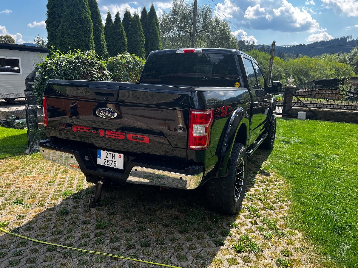 FORD  F - 150