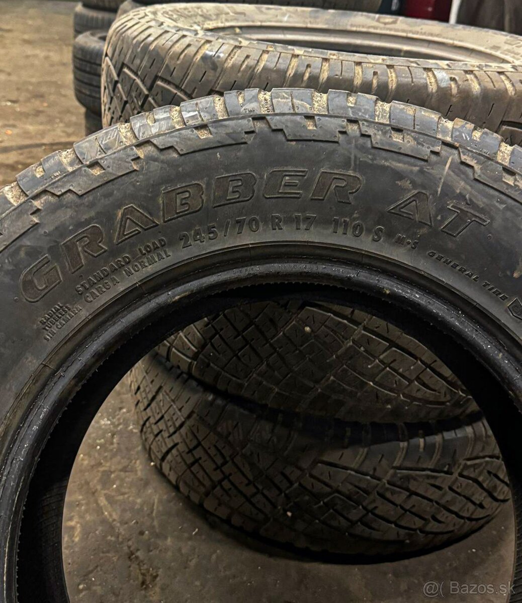 General grabber AT 245/70R17 110S