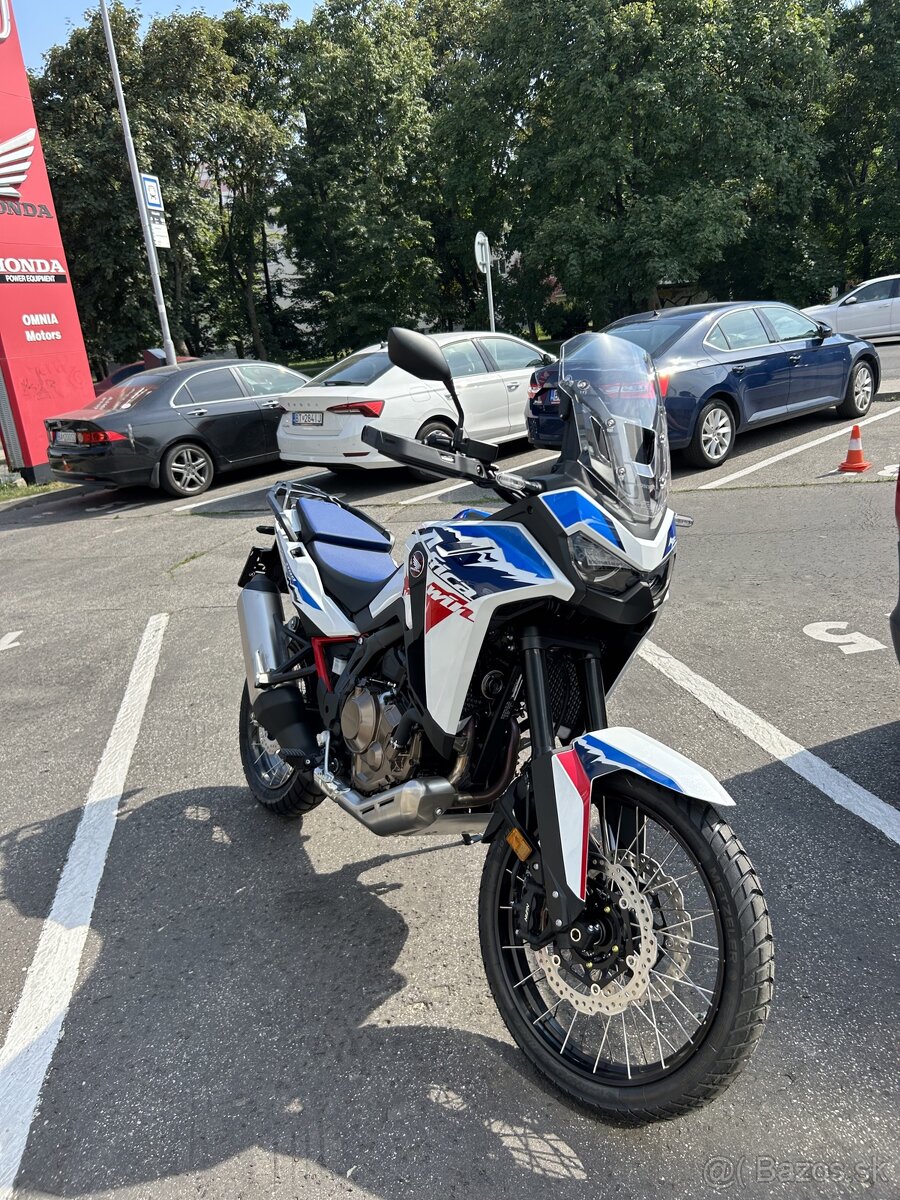 Honda Africa Twin Crf 1100 EERA MANUAL 2024/7 5k km biela