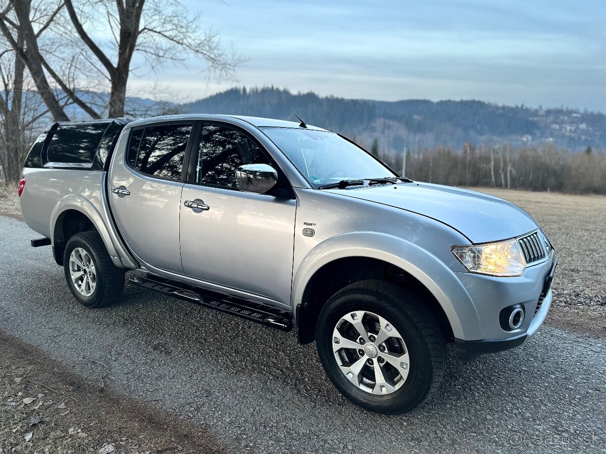 Mitsubishi L200 2.5 D-iD 131KW 4x4 superselect