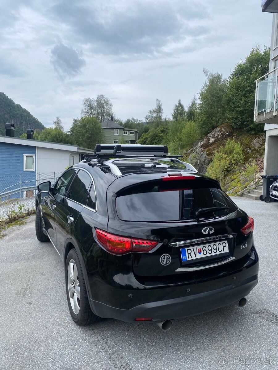 Infiniti FX37 predám/vymením