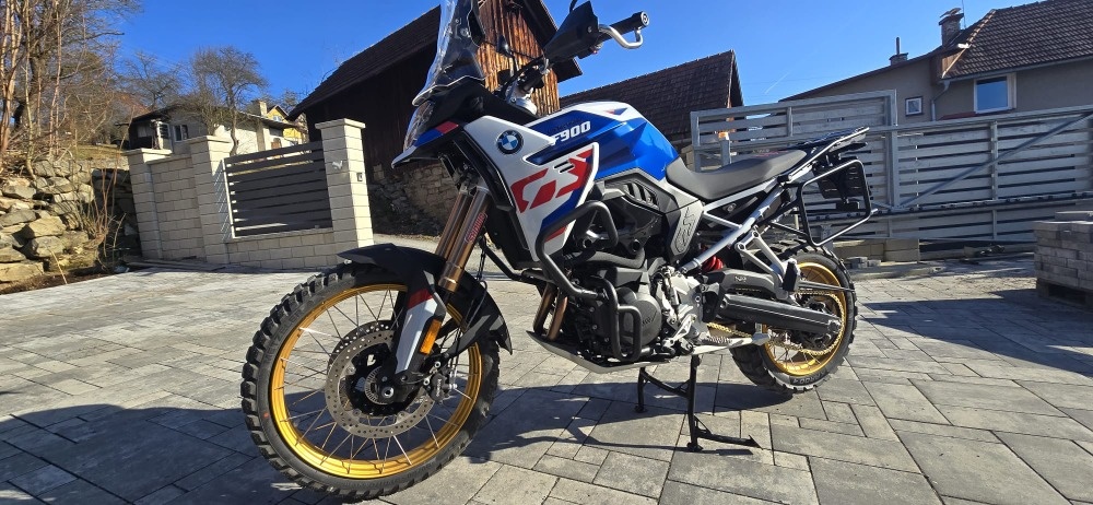 hlavní/centrální stojan BMW F900GS r.v.24-25