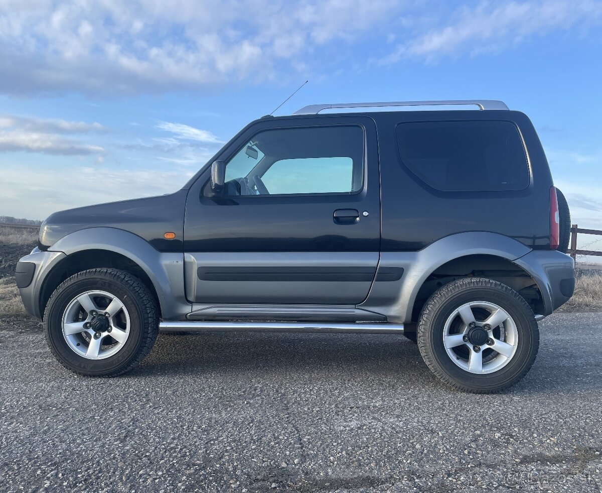 Suzuki Jimny (2009) 1.3 benzín 63 kW 4x4 automat ODPOČET DPH