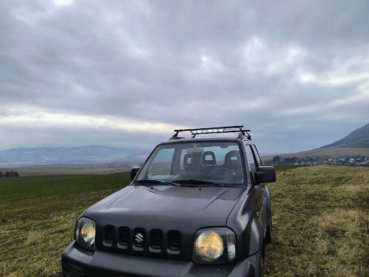 Predám Suzuki jimny 4x4 1.3 63kw rok 2009