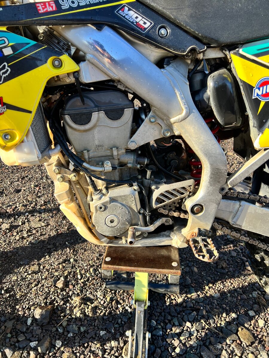 Suzuki rmz450