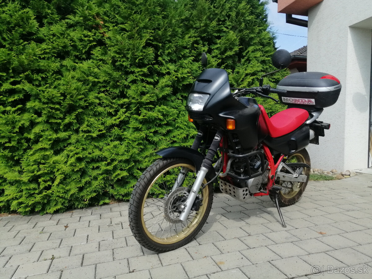 Honda NX 650 (Dominator)