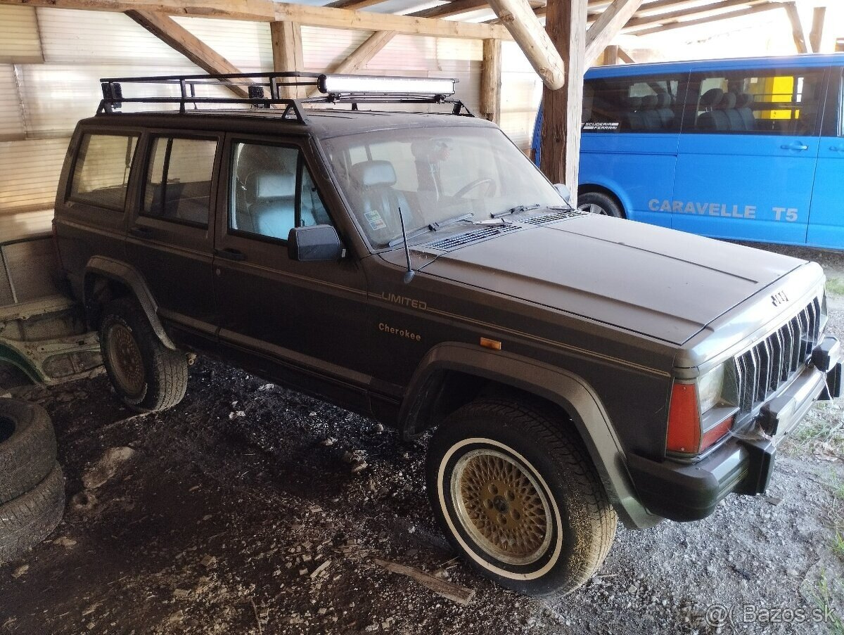 Jeep Cherokee 2.1TD 64KW r.v 1996