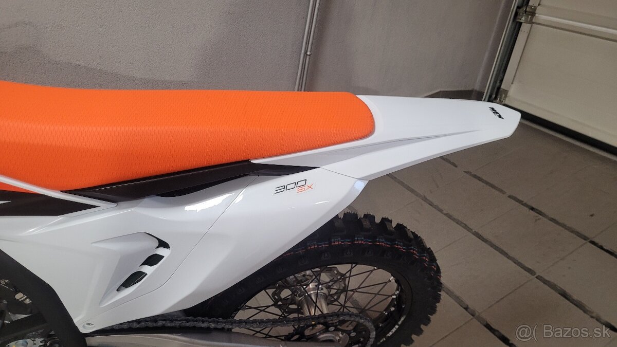 KTM 300 SX 2023 za 7277 chcete ho ?