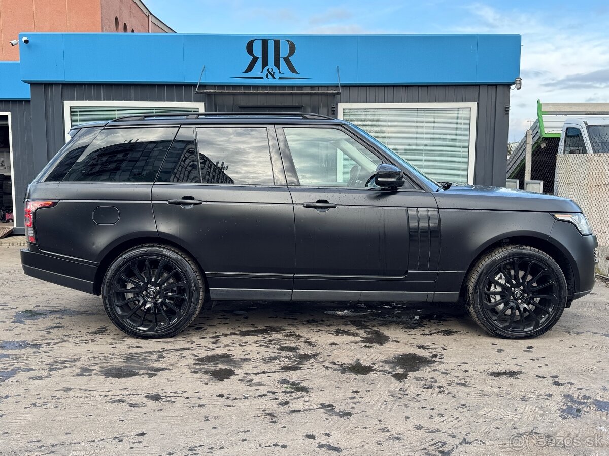 Land Rover Range Rover 4.4L SDV8 Vogue