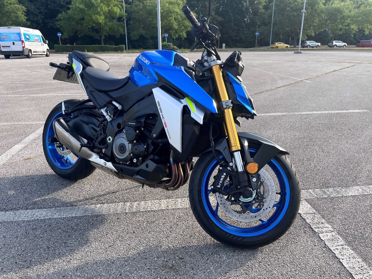 SUZUKI GSX-S 1000