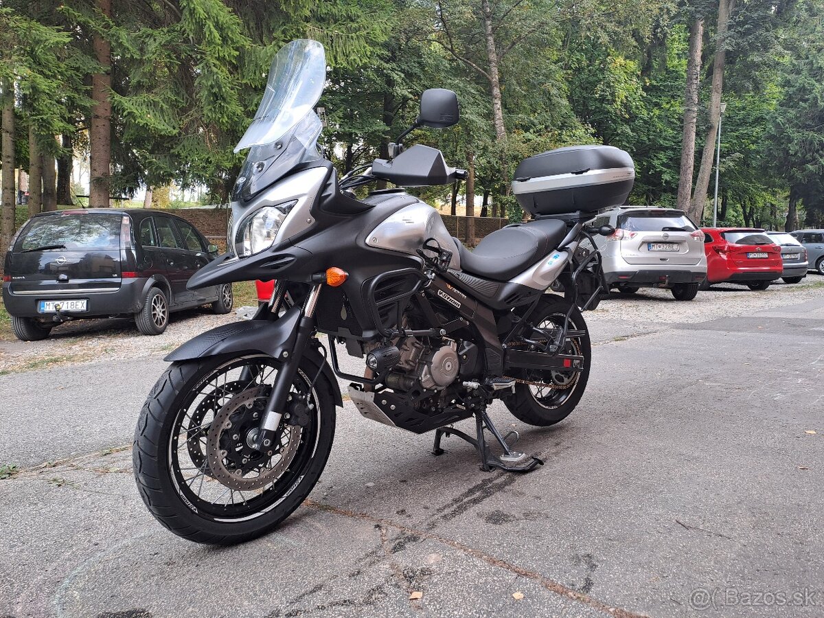 SUZUKI V-strom DL 650 XA 2017, so zníženým sedlom