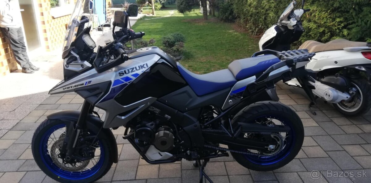 Suzuki V Strom 1050XT