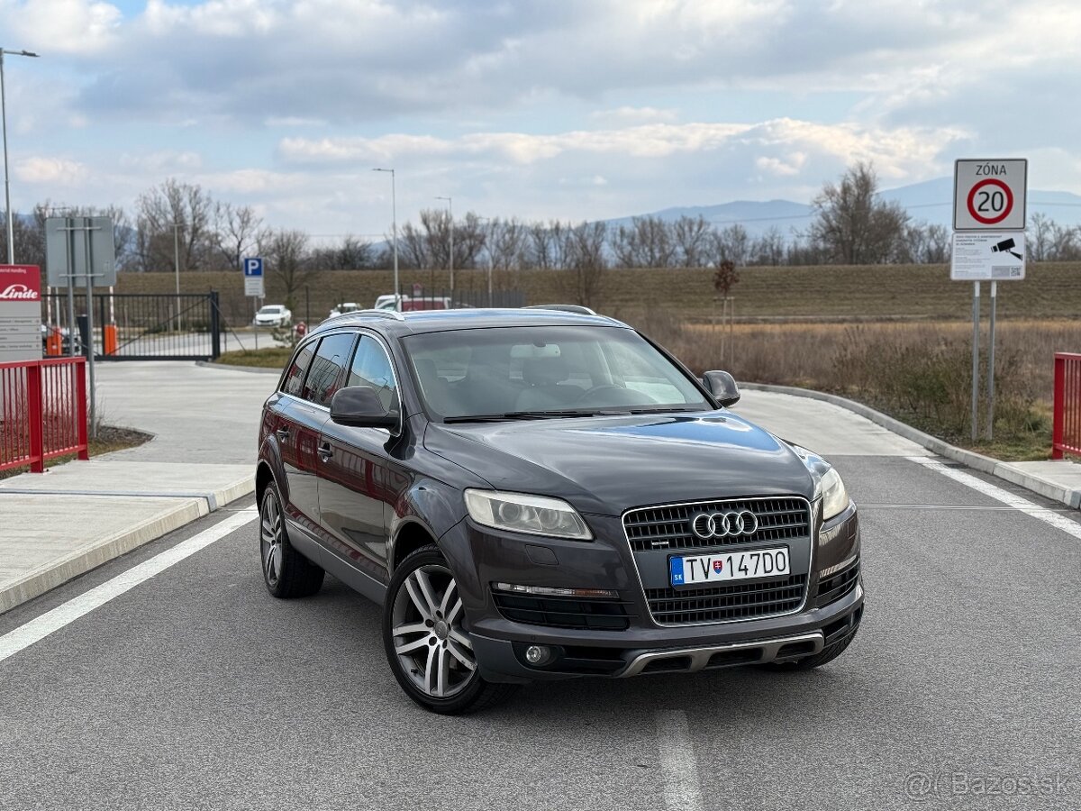 Audi Q7 4.2 FSI Quattro Tiptronic F1, Alca, ťažné, Slovák