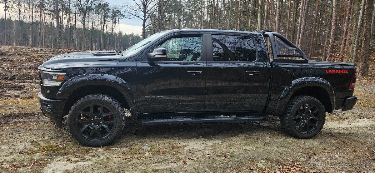 DODGE RAM V 1500 5.7 HEMI 4X4 OFF-ROAD