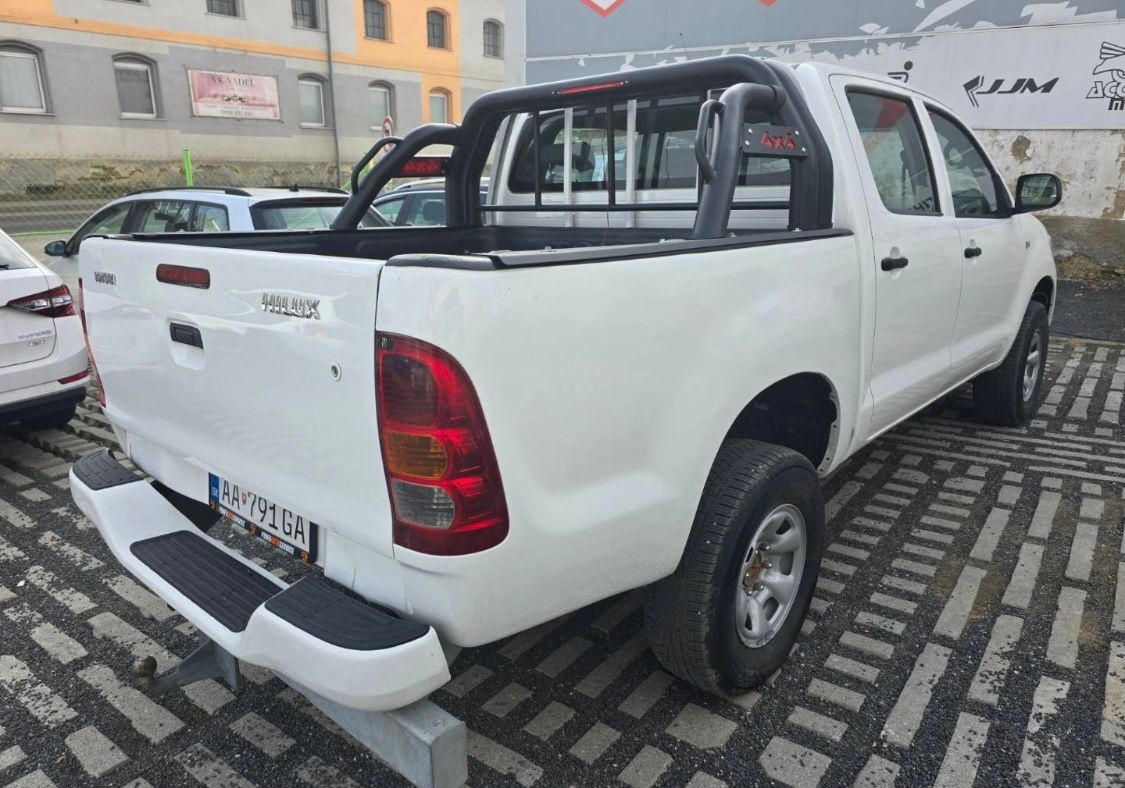 Predam Toyota Hilux 2011