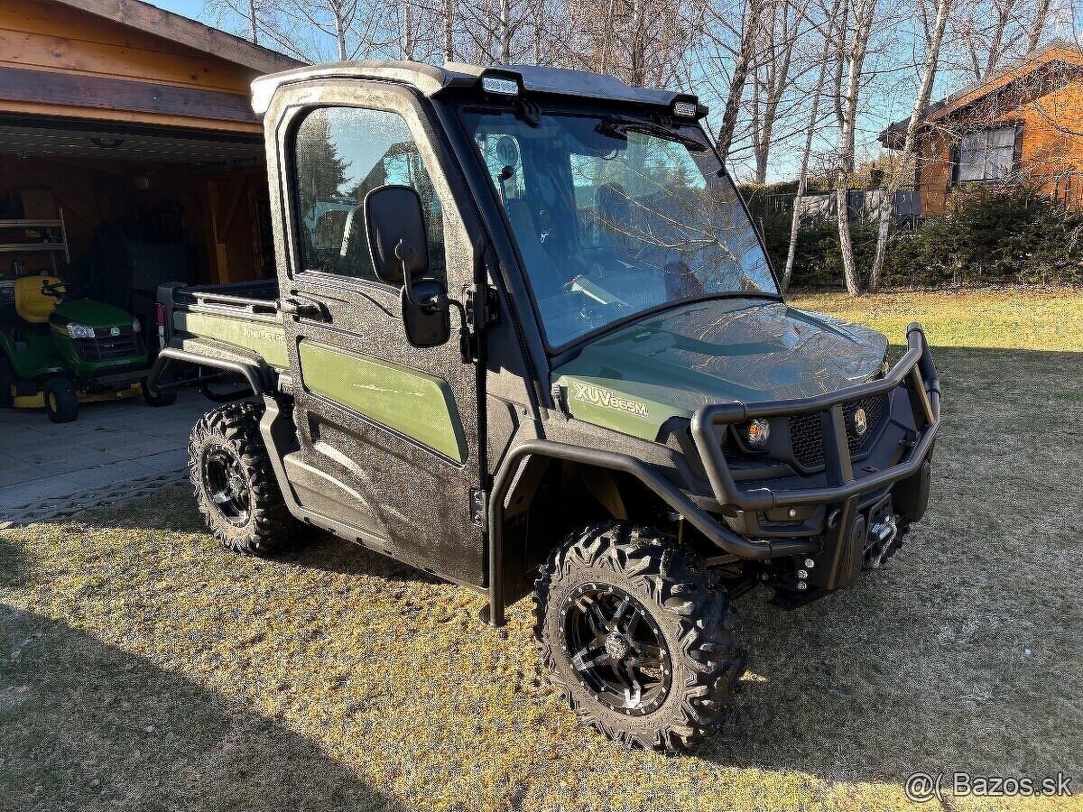 John deere Gator