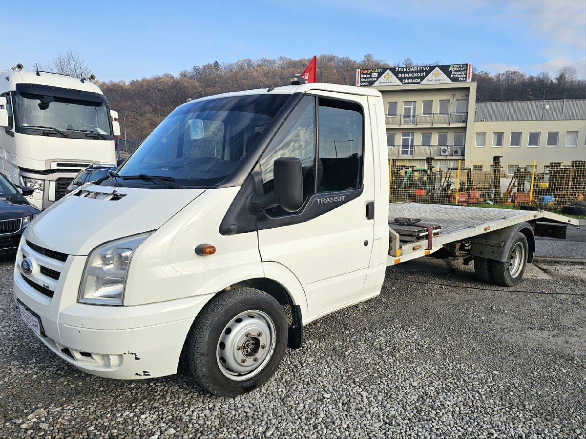 Ford Transit Odťahový špeciál