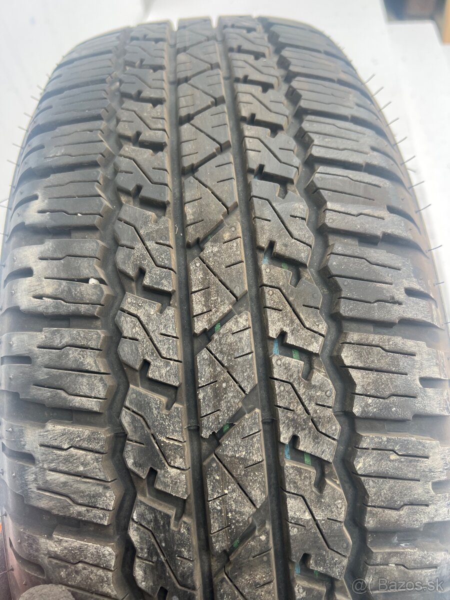 265/65 R17 D693 III Dueler A/T 112S