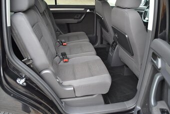 VW TOURAN 1.9 TDI HIGHLINE, TEMPOMAT, ELEKTRÓNY R16, BIXENÓN - 20