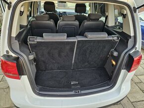 VW Touran CROSS DSG - 20