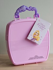 Rapunzel Na Vlásku kufrík original Disney Locika bábika set - 20