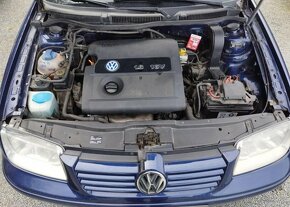 Volkswagen Bora 1,6 i tažné PRVNÍ MAJITEL benzín manuál - 20