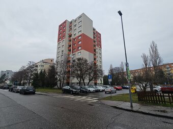 NA PREDAJ 3 IZBOVÝ BYT BRATISLAVA RUŽINOV - 20