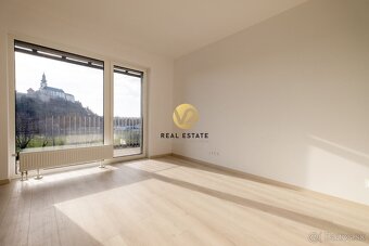 REZERVOVANÉ PROMENADA – Predaj 4 izbový 144m2 byt s priestra - 20