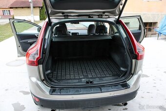 Volvo XC60 D4 GEARTRONIC AWD - 20