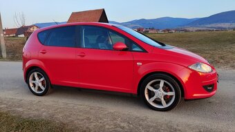 Altea 2.0tdi 103kw,DSG 6st,nová stk ek,SK špz,242t km - 20