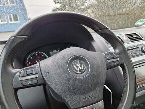 Volkswagen Touran 2.0 TDI Highline DSG - 20