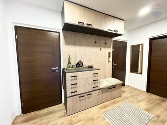 NA PREDAJ: 3 IZBOVÝ BYT, 60M2, PO REKONŠTRUKCII, DUNAJSKÁ ST - 20