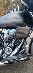 Harley Davidson Street glide - 20