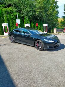 Tesla Model S P85 - 20