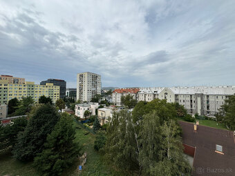 Podkrovný 4 izbový byt v blízkosti centra, Krivá ul., Košice - 20