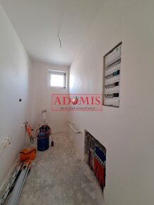 Predáme 4izbový bungalov 140m2 Cestice, obecná voda, ČOV, le - 20