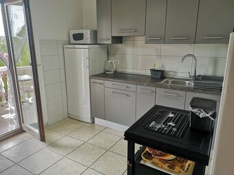 CHORVÁTSKO - Apartmánový dom 100 m od mora - VODICE - 20