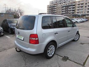 Volkswagen Touran 1.6 Conceptline - 20