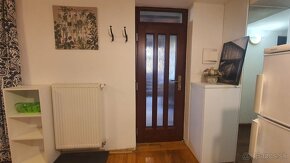 Prenájom ŠTÝLOVÝ, zariadený APARTMÁN s terasou v RD, samosta - 20