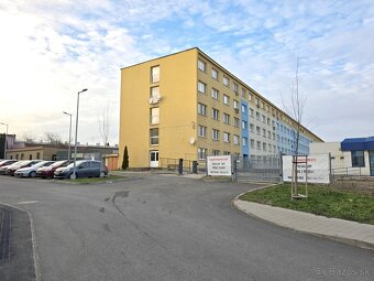 Pekný väčší 1-izb. byt so šatníkom 37m², pri NTC / Popradská - 20