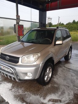 TOYOTA Rav 4 automat, benzín 4x4 - 20