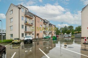 Moderný 2 izbový byt s predzáhradkou a vlastným parkovaním - - 20