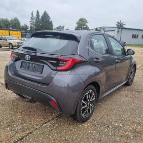 Toyota Yaris 1.5 Hybrid e-CVT Premiere Edition- v záruke - 20