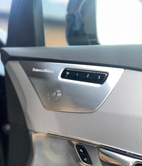 Volvo XC90 2.0 D5 INSCRIPTION 7 miest hudba BOWERS & WILKINS - 20