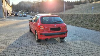 Peugeot 206+ 1.4. - 20