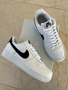 Nike Air Force 1 bielo čierne tenisky - 20