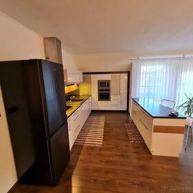 VÝRAZNE ZNÍŽENÁ CENA LUXUSNÝ APARTMÁNOVÝ DOM 350 M2 - 20