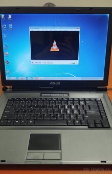 Asus X51L - 20